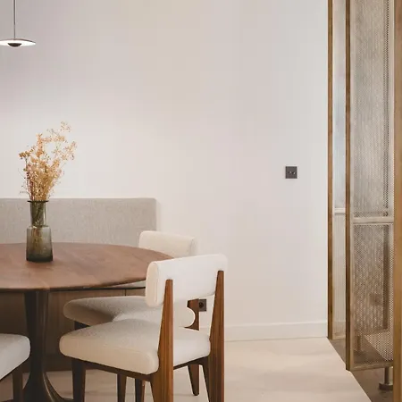 Luxury 3br In Appartement