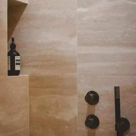 דירה Luxury 3br In